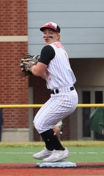 BVRed16U tweet media