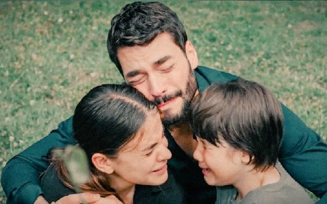 Today, a year ago, we watched together the last episode #KaderiminOyunu 🙌🤍😭 The bittersweet ending made us sob, but also showed us that love is all-forgiving, but one must bear responsibility for the mistakes of the past, which is sometimes too heavy💔💔💔

#AkınAkınözü #AsCem