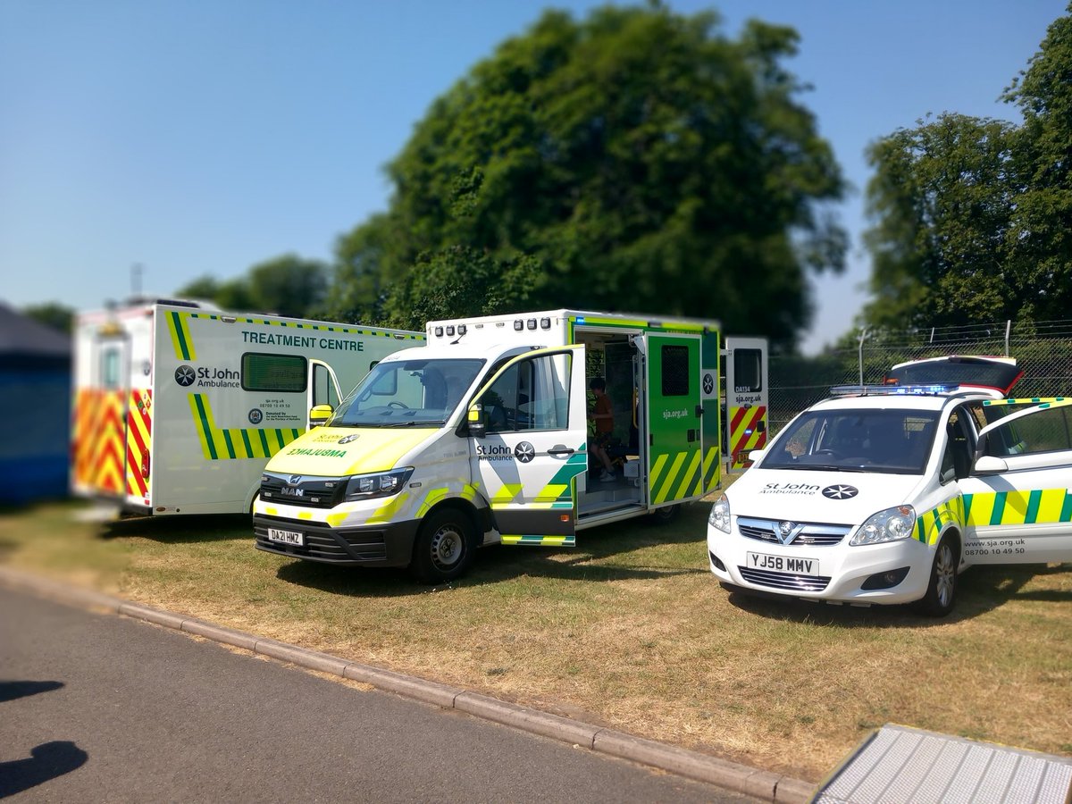 Today some of our fabulous #stjohnpeople teamed up with @SJAHampshireIOW to deliver a great day for children with special educational needs in Aldershot. We were there delivering first aid as well as providing vehicles and kit to look at.
Thank you for having us @Rotaryaldershot