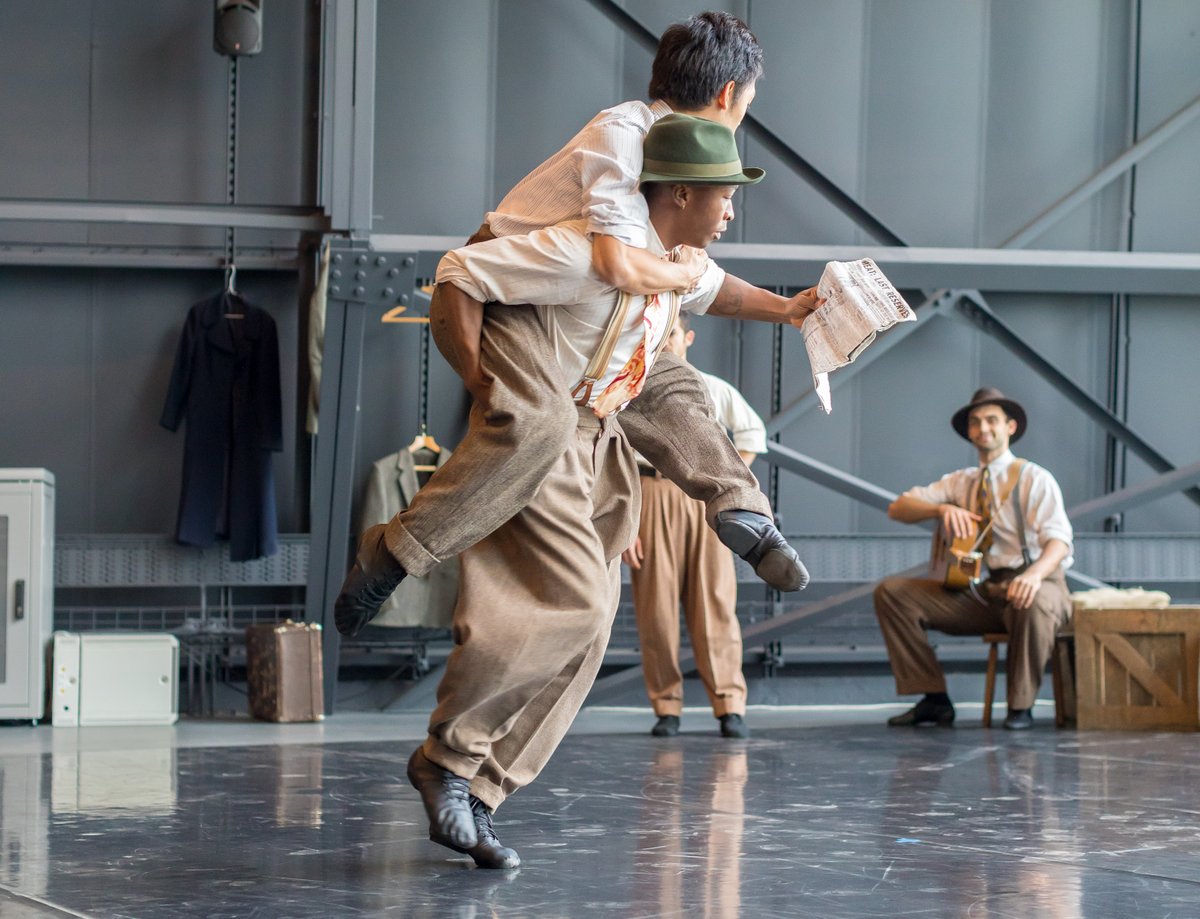 RAFMUSEUM's tweet photo. LDN: On 17 June, we will mark the 75th anniversary of the HMT Empire Windrush, arriving in Britain with a special family day that explores Caribbean culture through music, dance and costume, and free interactive activities. https://t.co/kQsu2OxOZe @75Windrush #RAFInclusion https://t.co/Z2dDFmUJBf