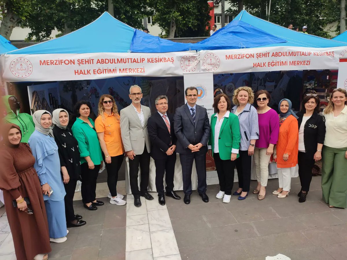 merzifonhem's tweet photo. Uluslararası Atatürk Kültür ve Sanat Festivali 14 Haziran 2023 Şehzadeler Yolu İl ve İlçe Halk Eğitim Merkezleri El Sanatları Sergisinde Merzifon Halk Eğitimi Merkezi olarak yerimizi aldık ve Merzifonumuzu Amasya'da temsil ettik.
@tcmeb
@mebhbogm
@mebhbogm
@Amasyamem05
@mkturkmen https://t.co/q9QItwOJOy