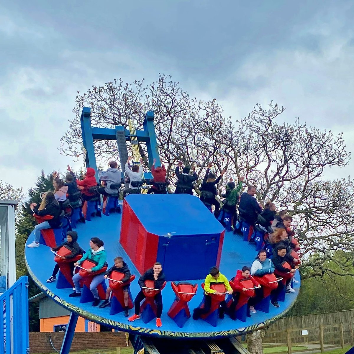 OakwoodThemePk's tweet photo. Let's get DIZZY!!! 😵🥴😵🥴😵🥴😵🥴😵🥴 
.
Whether you love getting in a spin or just after some fun...Dizzy Disk is the one! 💙
.
🎟️ https://t.co/4Lk1S7bADX 
.
#oakwoodthemepark #themepark #familyfun #dizzydisk #letsgetdizzy #daysoutpembrokeshire #pembrokeshiredaysout https://t.co/FHj3pBIh73