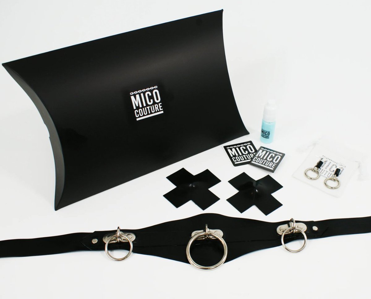 Subscription boxes aren't just for cat toys and razors...you can also get regular latex goodies!

Our subscription boxes come in 2 sizes 🔥

#latex #postfetish #subscriptionbox #latexaccessories #latexlover