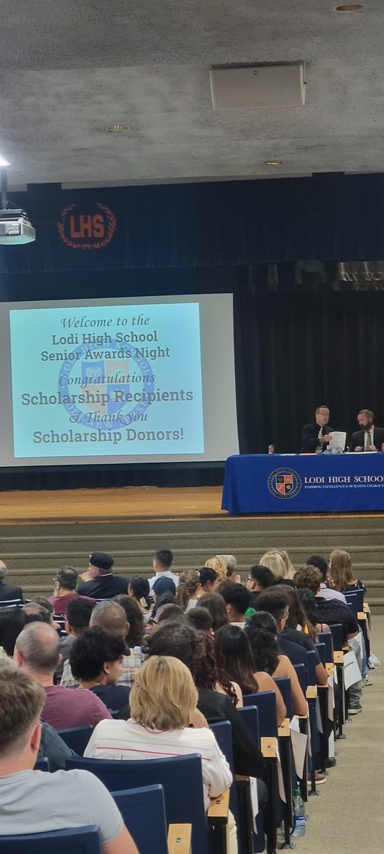 LodiHS_NJ's tweet photo. Congrats to our LHS Senior Awards Night scholarship recipients and THANK YOU to our generous scholarship donors! https://t.co/yHjHAAOInB