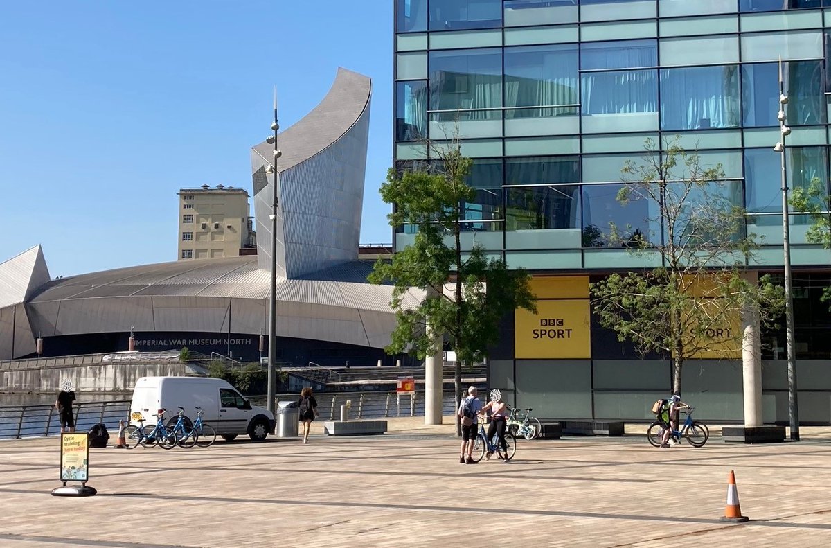 walkbikewheel's tweet image. Great to continue our summer of @OfficialTfGM Cycle Training sessions in a new location at @MediaCityUK today, back there on 28th June. Anyone looking to learn to ride a bike here can book a free session via this link: tinyurl.com/44nvshb8 #itsyourmove #getonboard #beeactive