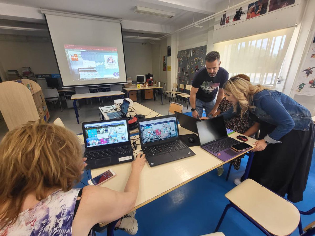 MerakiProjectes's tweet photo. We start our Digital Skills for Teachers course.
They will leave here with new competences in
-Flipped Classroom
- Gamification
- Artificial Intelligence applied to education
Thank you for trusting Meraki Projectes
@HermeValencia 
#FlippedClassroom
#gamification 
#AI_in_education https://t.co/C3A2d3KgVS
