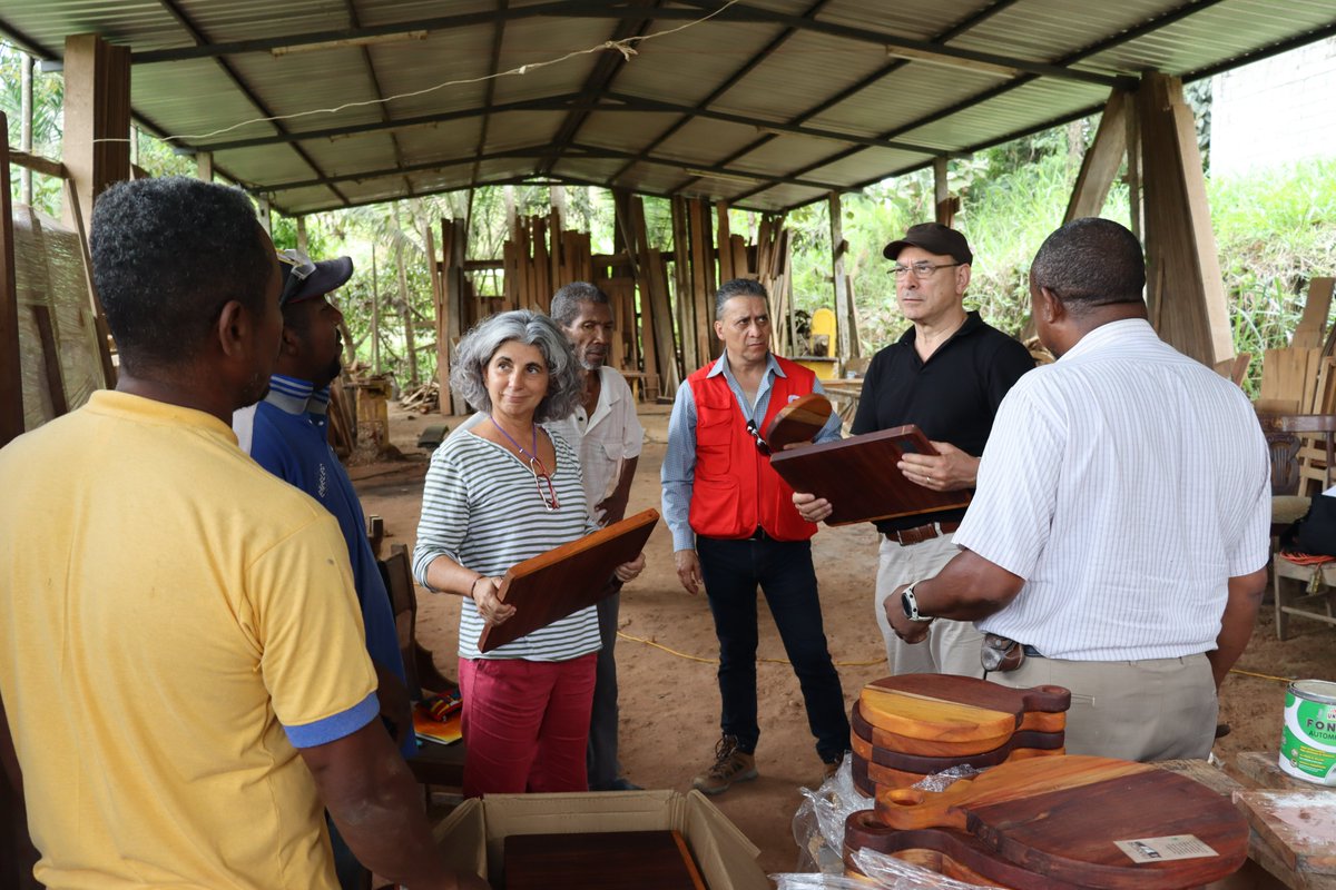 FronteraNorteEC's tweet photo. Esta tarde hablaremos sobre el proyecto de Fortalecimiento de las #CadenasdeValor Forestal y los #SistemasAlimentarios Sostenibles, en poblaciones indígenas, afro y mestizas en situación de vulnerabilidad. https://t.co/ggLBQsMIUF