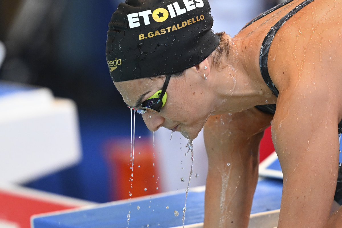 FFNatation's tweet photo. #EnDirect #Natation #Rennes2023
Finale A 100m nage libre dames 
🥇 Marie WATTEL 53.81
🥈Beryl GASTALDELLO 53.92
🥉Mary-Ambre MOLUH 54.48
📸 KMSP / S.KEMPINAIRE 
#TeamFrance #TeamFFN https://t.co/Ko4gzhMOBO