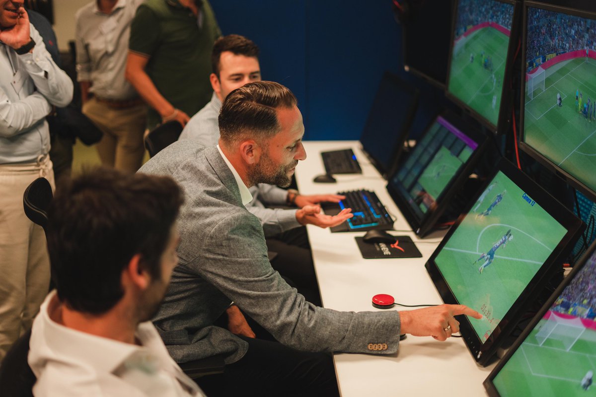 EFC_Football's tweet photo. 📢 Exciting day at @UEFA HQ, the home of European football! 

Participants taking part in ECA’s Club Management Programme visited UEFA today, listening to distinguished speakers and exploring the future of European football. ⚽️🌍 #WeAreECA #CMP4 #HeartofFootball https://t.co/p39HoV1PZp