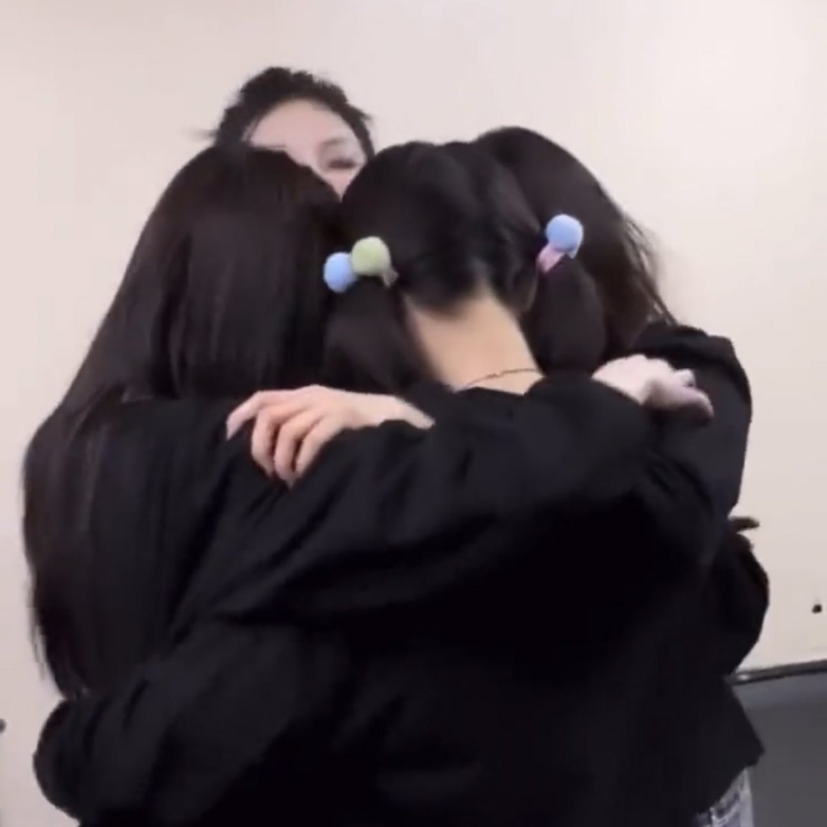 chroash's tweet photo. aespa will always be 4. aespa will always karina, giselle, winter, and ningning

a thread for my sanity https://t.co/y8qzMuAzm0