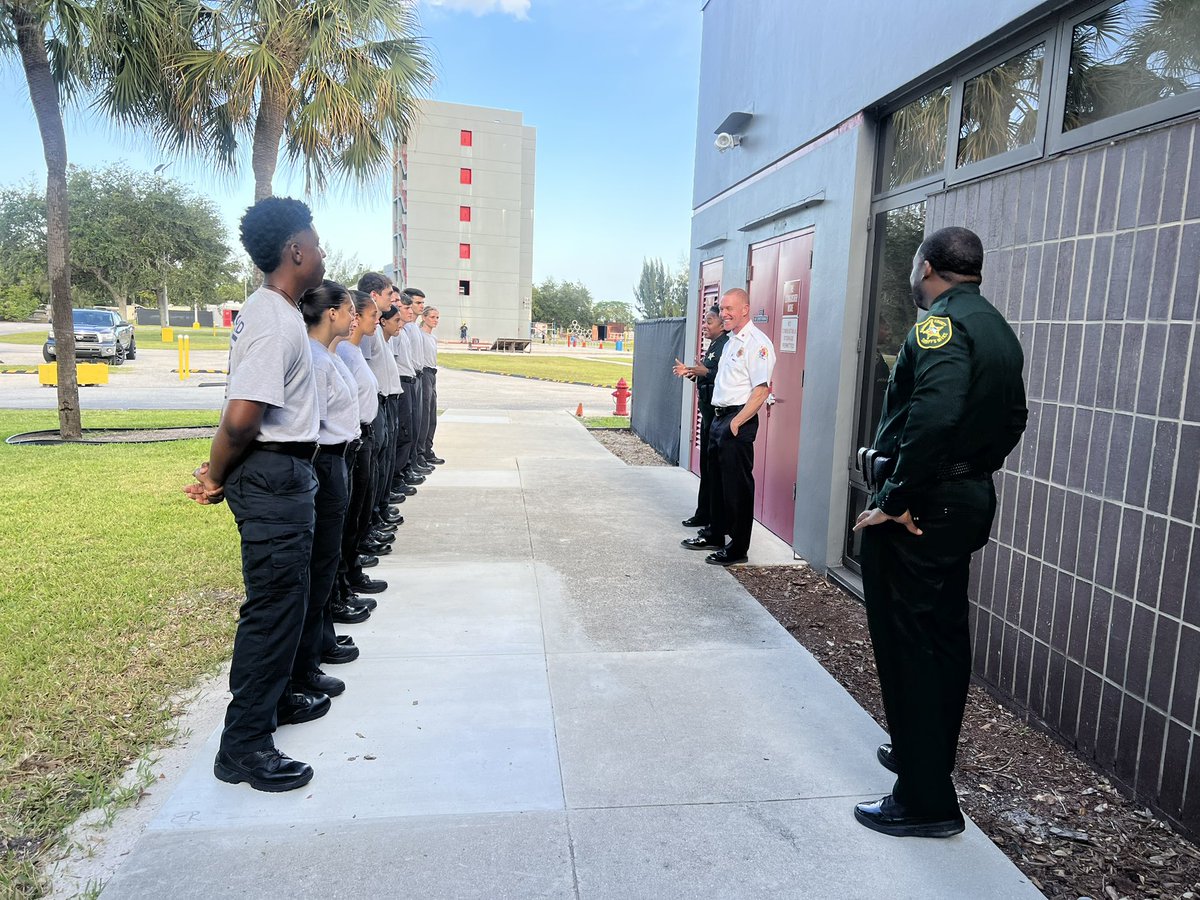 browardsheriff's tweet image. BSO’s Fire Rescue Explorers ranked third in the 21st Annual Fire Explorer Competition. The explorer competition is a multi-scenario competition that challenges the student’s abilities for a career in firefighting and rescue.

#firerescue #explorers #fireexplorers #TeamBSO