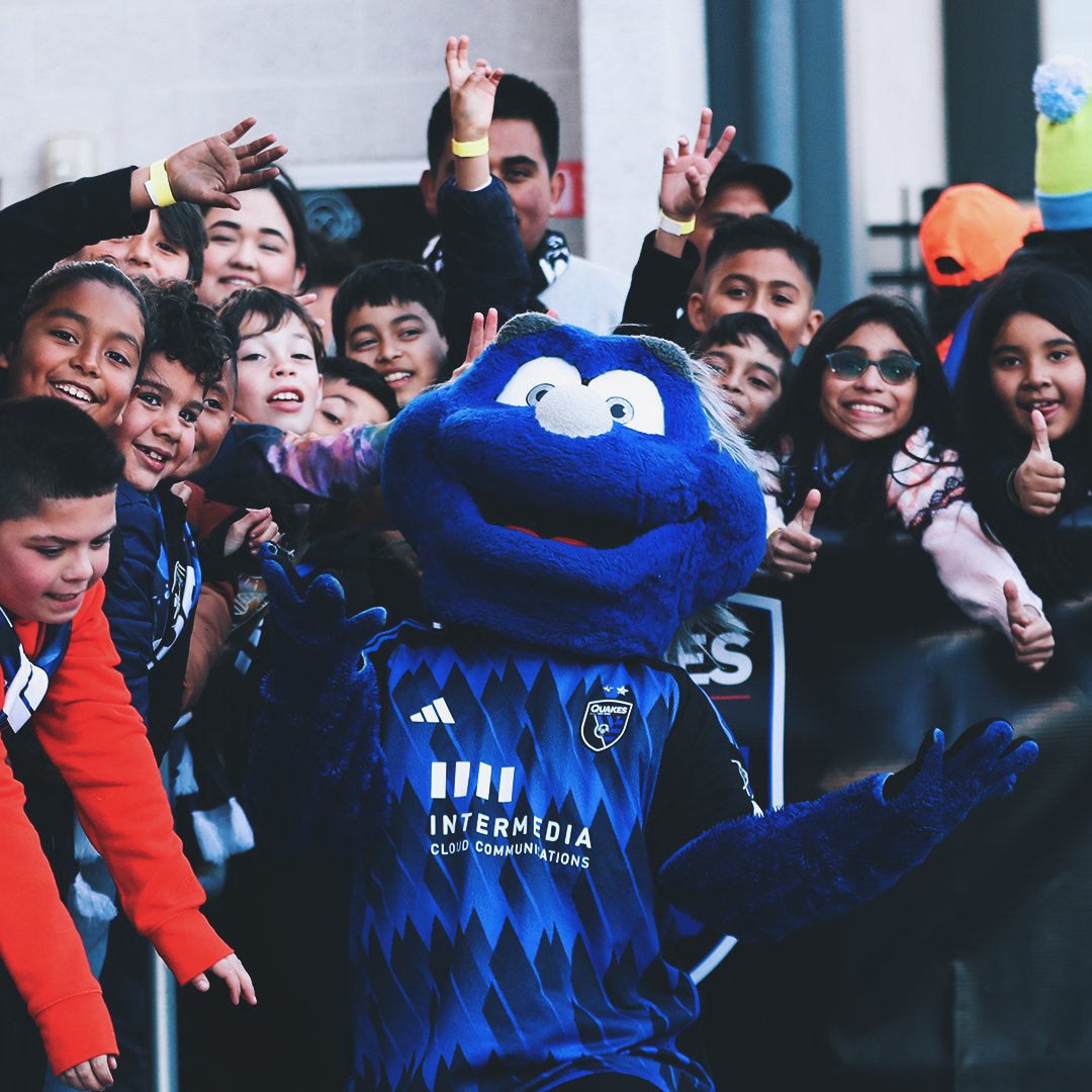 🚨 TICKET GIVEAWAY 🚨

Like &amp; Retweet for a chance to win two tickets to Saturday's match against Portland! #VamosSJ