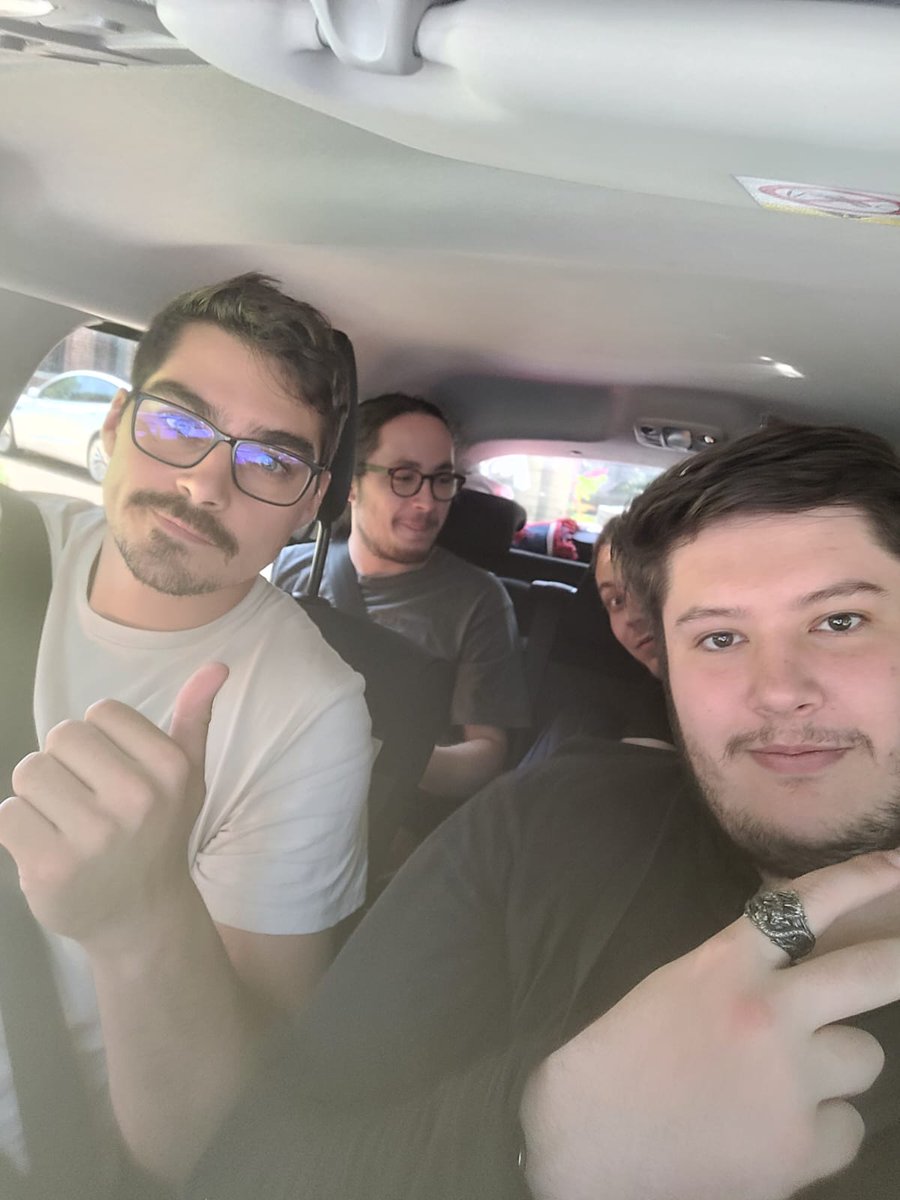 🚙 La délégation du BearStudio est en route pour le @CampingSpeakers.
🤝 Venez nous rencontrer sur notre stand mêlant BearStudio et @startui_ pendant toute la durée de l'événement 
🤩 On a trop hâte d'assister aux conférences, le programme est bien chargé !