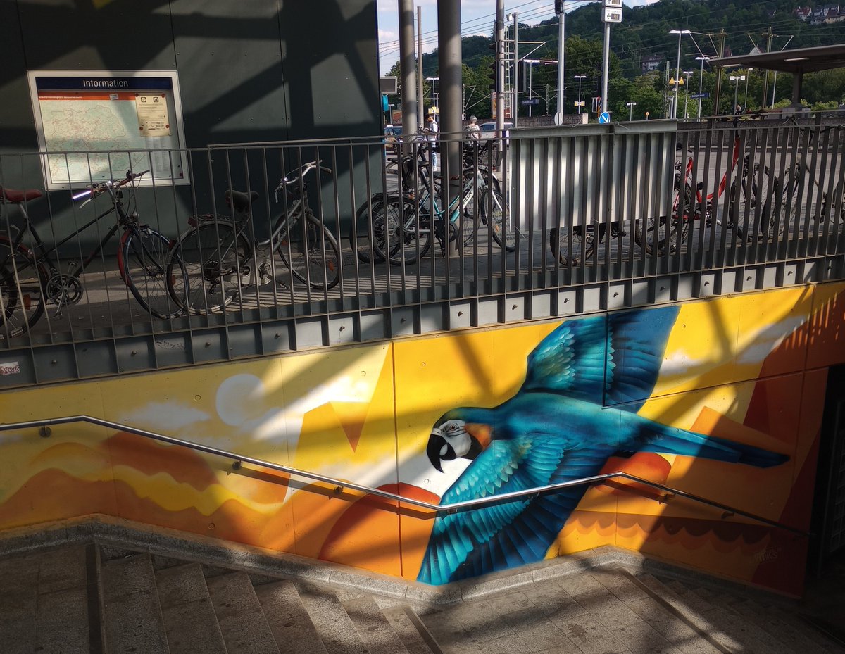 #streetart has come to #Esslingen train station!