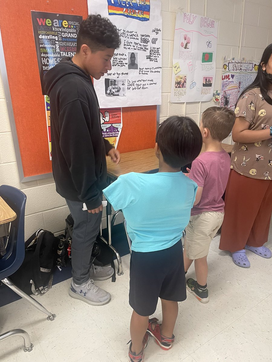 Ms. Cummings tweet media