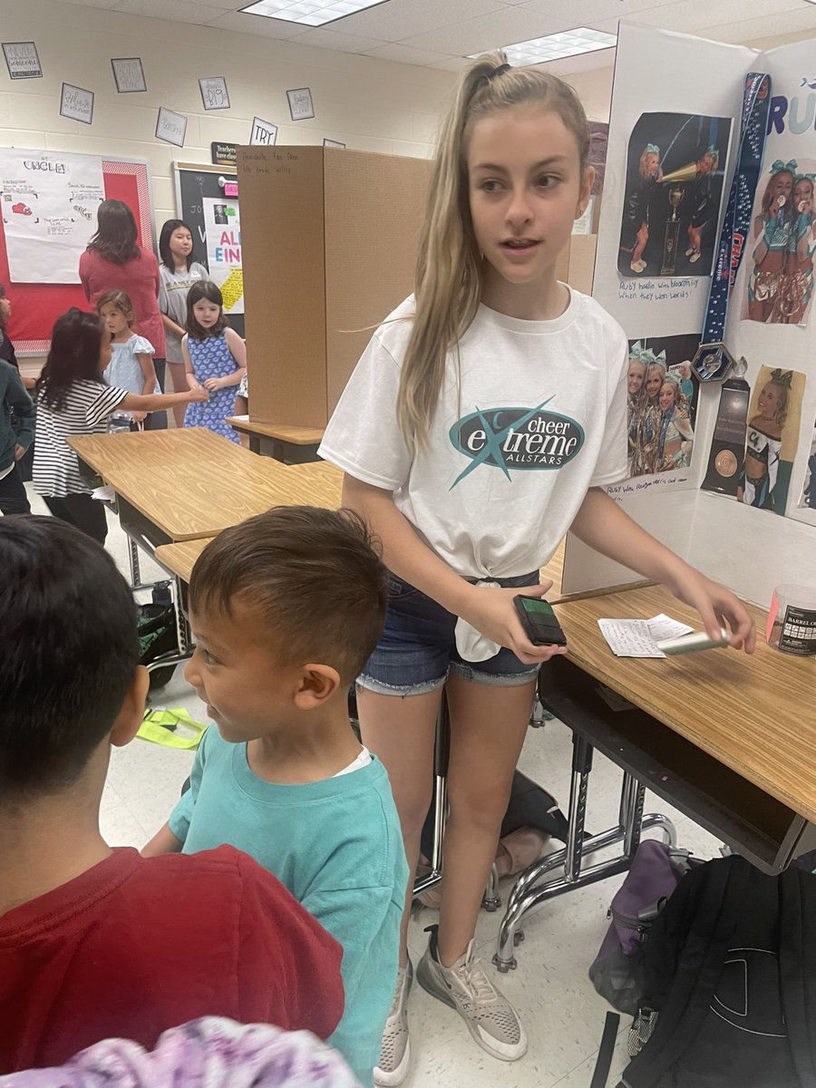 Ms. Cummings tweet media