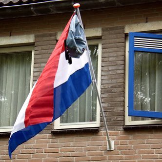 Namens de fractie van harte gefeliciteerd aan alle geslaagden! 🎓🎊

Jullie inzet en doorzettingsvermogen hebben geleid tot dit geweldige succes. Wij geloven in jullie als de toekomstige leiders van onze gemeenschap. Blijf dromen en streven naar jullie doelen!
#Geslaagd #Huizen