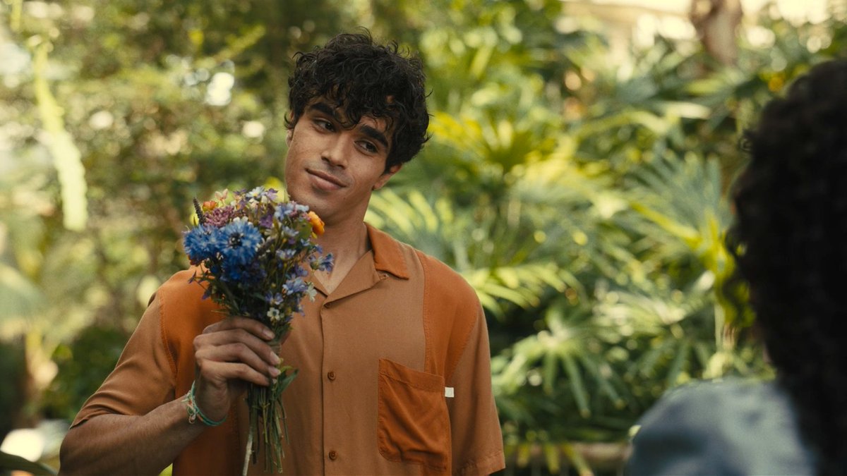 PrimeVideoCA's tweet photo. "...not only is it a coming-of-age romcom in the spirit of John Hughes, but it also has a cast that reflects what the world looks like today — and it's a brand new tale as a result of it." —Billy Porter on his directorial debut Anything's Possible #NotJustForShow https://t.co/L0x63n6blU