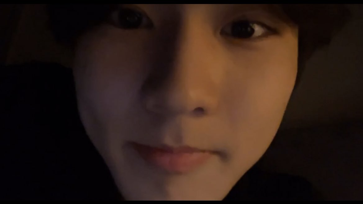 EN7ernally's tweet photo. goodnight kith from jungwon 😘 https://t.co/a9S2kNBWML