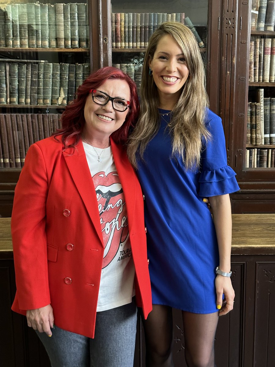 En cuanto @cellotapeman e <a href="/ivan_roiz/">Ivan Roiz</a> terminen de enseñarme a jugar al ajedrez, empieza la partida con <a href="/merybliya/">María Rodrigo Yanguas</a> 🫣

#UnaMatemáticaVieneAVerte 

🕚 19:45 (hora de Sevilla, UTC+2)

📺 <a href="/la2_tve/">La 2</a>