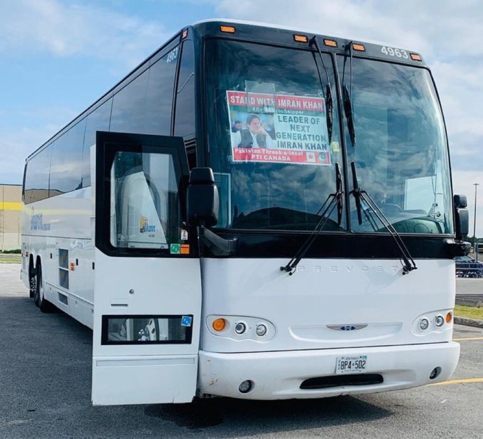 PTIofficial's tweet photo. Buses are all set and ready to leave for Ottawa, Canada - Parliament Hill Protest. 
#PTICanadaProtests
#خان_کی_طاقت_عوام https://t.co/WVyRQm46dm