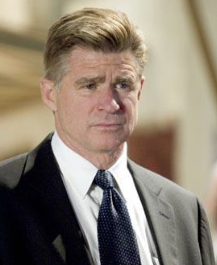 LPJProductions1's tweet photo. "I never gave up because the word "quit" is not in my vocabulary. Neither is "failure." "A for effort," "abandon ship"... -FBI Asst. Director Walter Collins #MissCongeniality2 @Rtreatwilliams 💔🙏#shining #actorslife #Broadway #TV #films #BacktotheCinema https://t.co/stlokmBsET