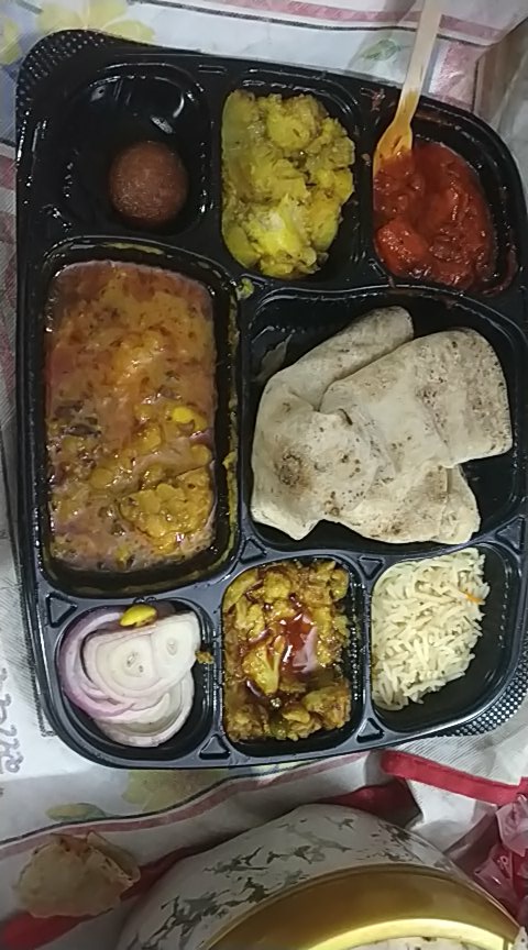 SandeepChansau1's tweet photo. Order no. 4954459954 I ordered recently from veg bhojan which is in rajwada kothari market through Zomato app they serve us totally spoiled food neither the restaurant responding nor the Zomato. Zomato clearly refuses to address this. Please have a look towards the concern https://t.co/CtsAG75Tev