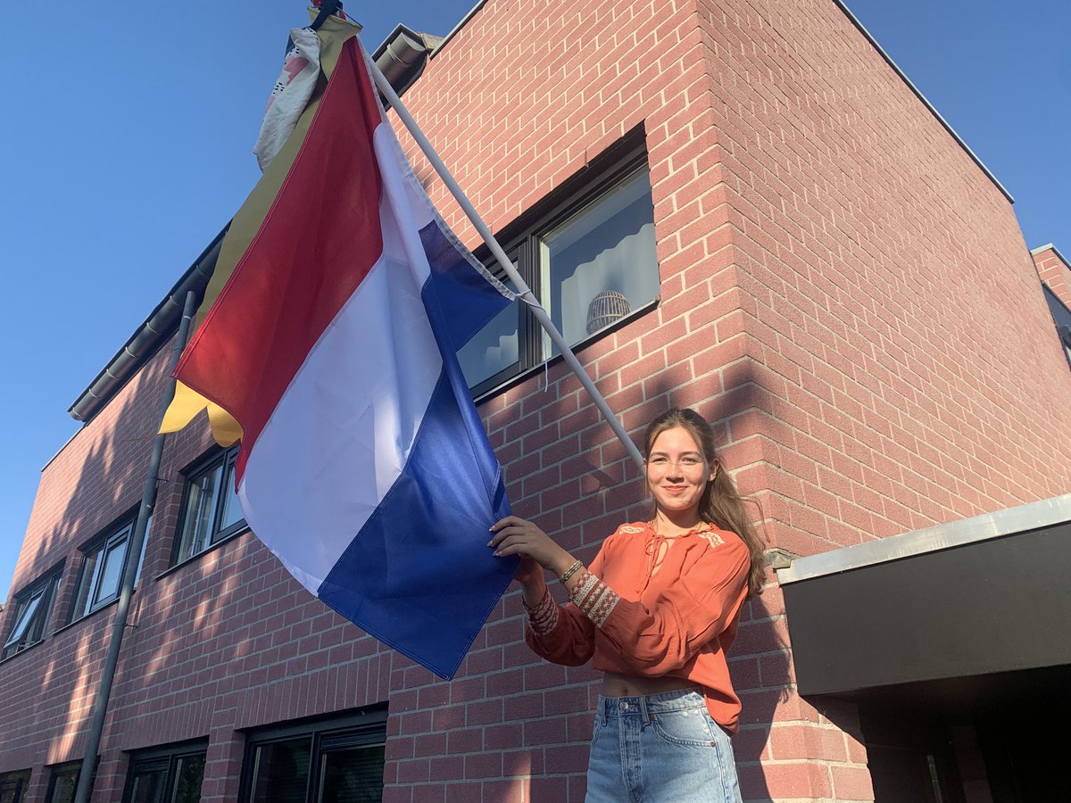 GerbenGeerdink's tweet photo. Yes! Jula geslaagd! Proficiat lieverd!
#trots #marianum https://t.co/5rJQBw9HU0