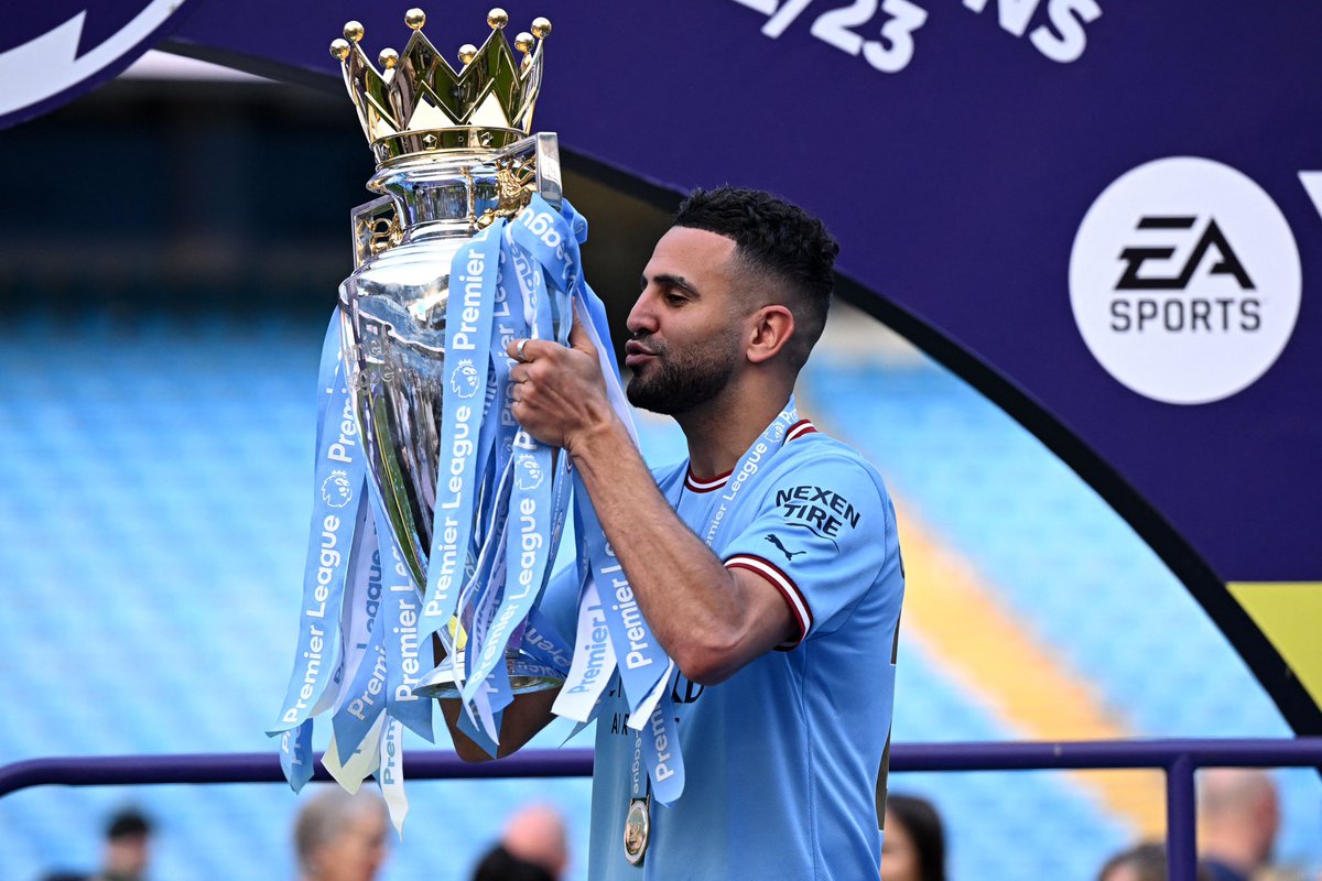 FabrizioRomano's tweet photo. Understand Al Ahli have submitted an official contract bid to Riyad Mahrez — negotiations are underway on player side. Al Ittihad are not in the race now, it’s Al Ahli on it. 🚨🔵🇸🇦 #MCFC

Manchester City would require a fee to let Mahrez leave. Talks expected to continue soon. https://t.co/PrVcRAFTYL