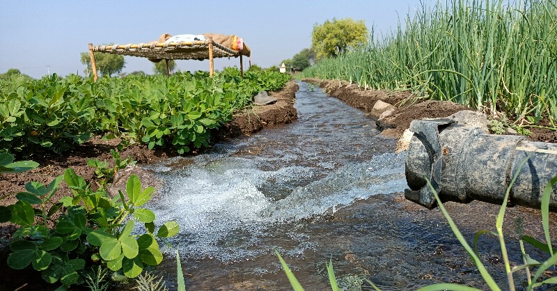 BancoMundial's tweet photo. Las #AguasSubterráneas son nuestro recurso de agua dulce más importante. 

En un nuevo informe se analiza la economía de las aguas subterráneas y las oportunidades para aprovechar este recurso de manera más eficaz: