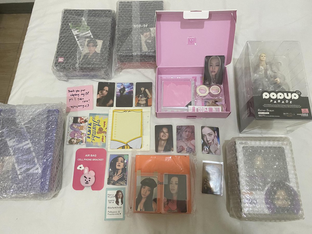 emeow_q's tweet photo. Puede que no estén las cosas que les compré a ustedes pero están en orden en como les fui comprando.

@pixielixiee_
@adoyringu
@angylostoma
@cewbuys
@DaffyyyD
@leicollect
@Jul1286
@jnskuma
@manduchamcham https://t.co/6AhW5Ls5b2