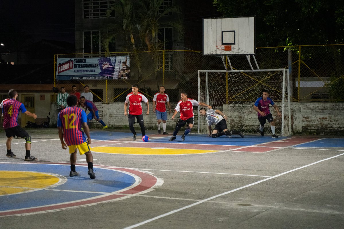 BenjaminAgrado's tweet photo. #Deportes 💪⚽️🏐 ❤🔝 Contribuir a que nuestros jóvenes tengan espacios de sano esparcimiento y diversión es parte fundamental para el desarrollo de nuestras comunidades. Cuentan conmigo siempre. Juntos lo vamos a lograr.💛🤍💜
#Firmeconagrado #firmeconcartago #deporteconagrado https://t.co/ocgLK5NdVd