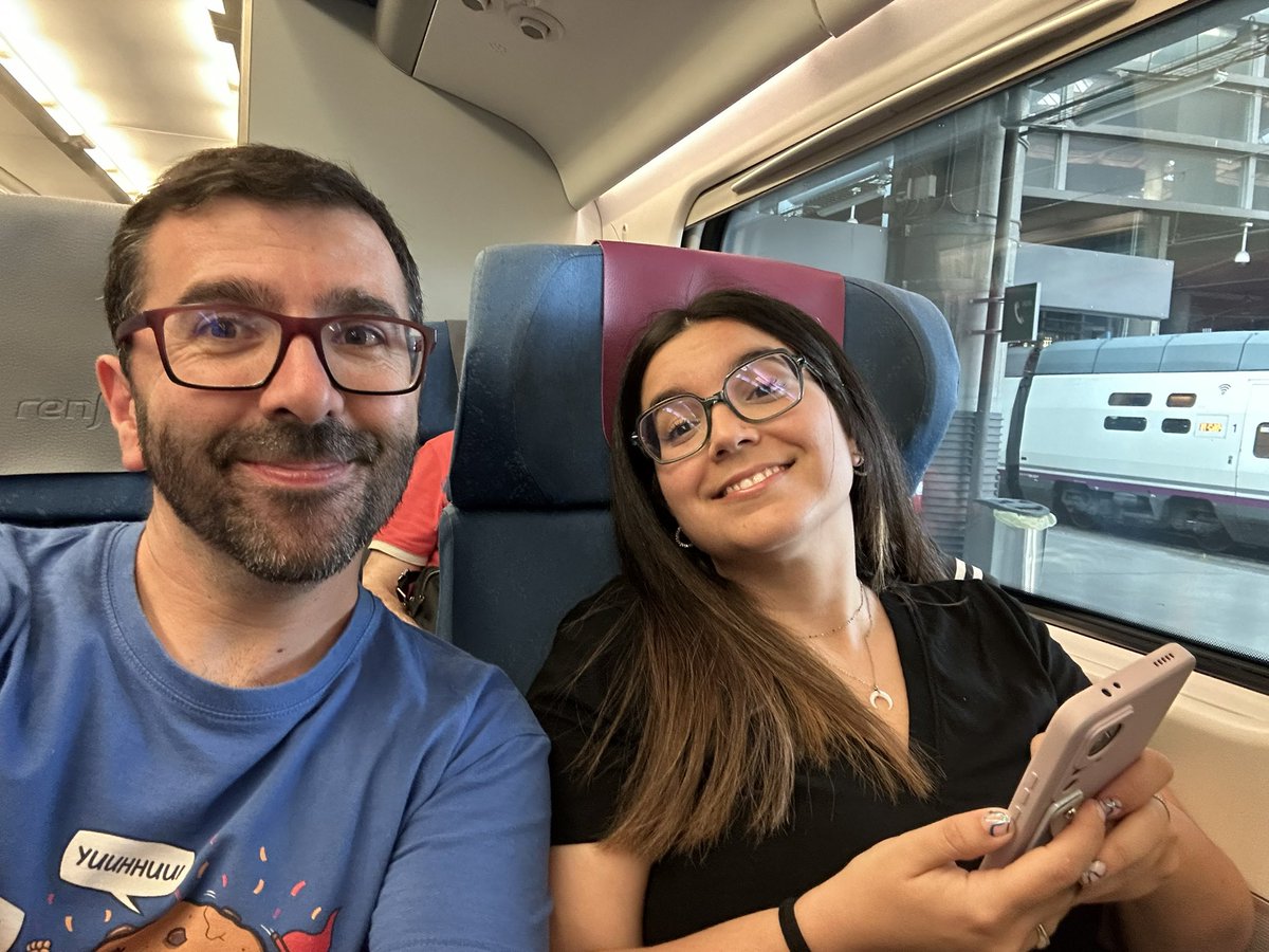 rubenbaston's tweet photo. Ya en el tren camino a Toledo para acabar de preparar los detalles del exclusivo #Ecommerce4Ecommerce #Ec4Ec. Mañana y pasado igual contamos cositas cc @thesesmallsins @Mkt4eCommerce https://t.co/2cCO3qaLDE