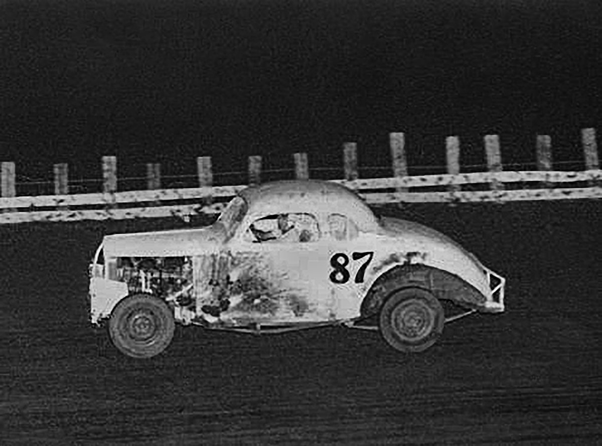 1959 - Huset's Speedway - Leo Lukes #87 (from the Tom Savage collection)