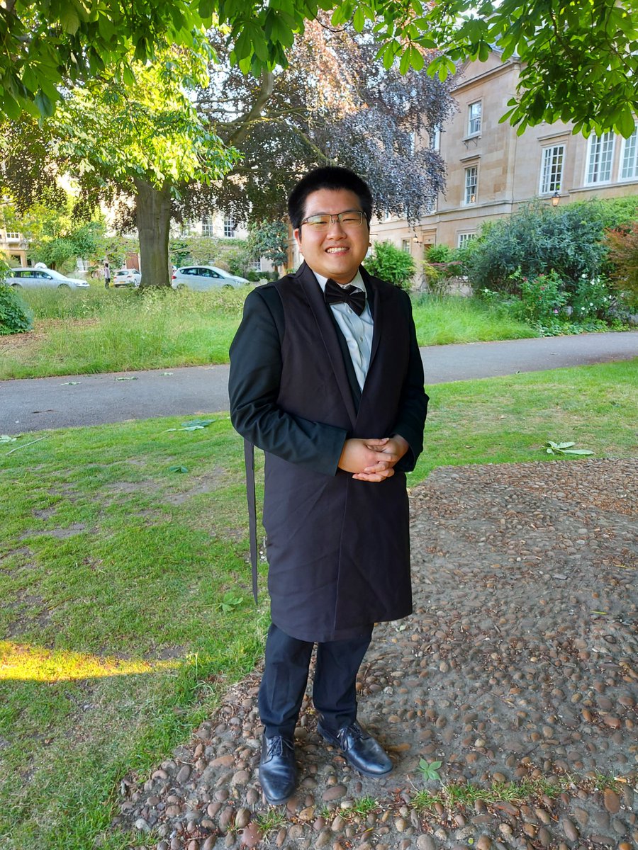 BrianWongOPR's tweet image. Passed my DPhil in Politics viva with minor corrections. All thanks go to @danbutt and Zofia for being amazing supervisors and David and Avia for an incredible viva. I am truly humbled and indebted. Thanks must also go to @rhodes_trust @BalliolOxford @Politics_Oxford for support.