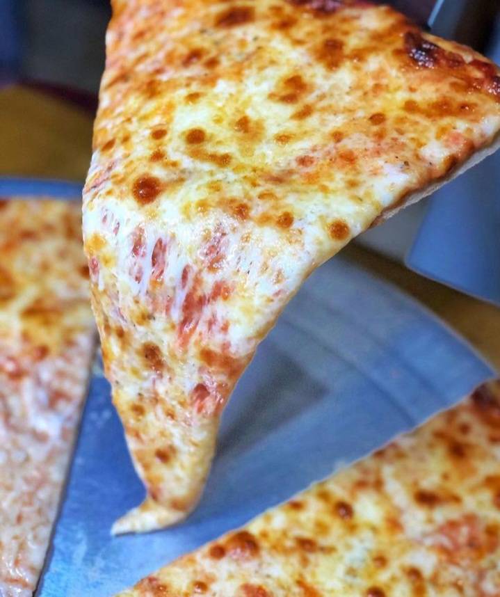 Slice Cheese 🧀 Pizza 🍕
homecookingvsfastfood.com 
#fastfood #homecooking #food #recipes #foodie #foodlover #cooking #cheese #homecookingvsfastfood