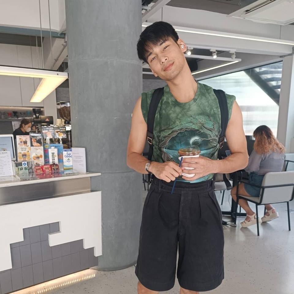 bitchesbecraz18's tweet photo. I am in a secret relationship with Apo. Its a top secret that even Apo doesnt know about our relationship.
He will come to know eventually☺️
Good Night to my Methi Chaman💛
#Nnattawin #secretcouple #secretrelationship https://t.co/JDfTXmbWHt