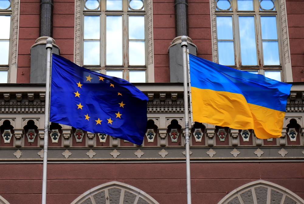 ParkerRussellIn's tweet photo. The #OECD and the #Government of #Ukraine launched a four-year Country Programme that will support Ukraine’s agenda for #reform, #recovery and #reconstruction and will help Ukraine advance its ambitions to join the OECD and the #EuropeanUnion More Info: https://t.co/ckKh6SsBh5 https://t.co/uuqVZercG1
