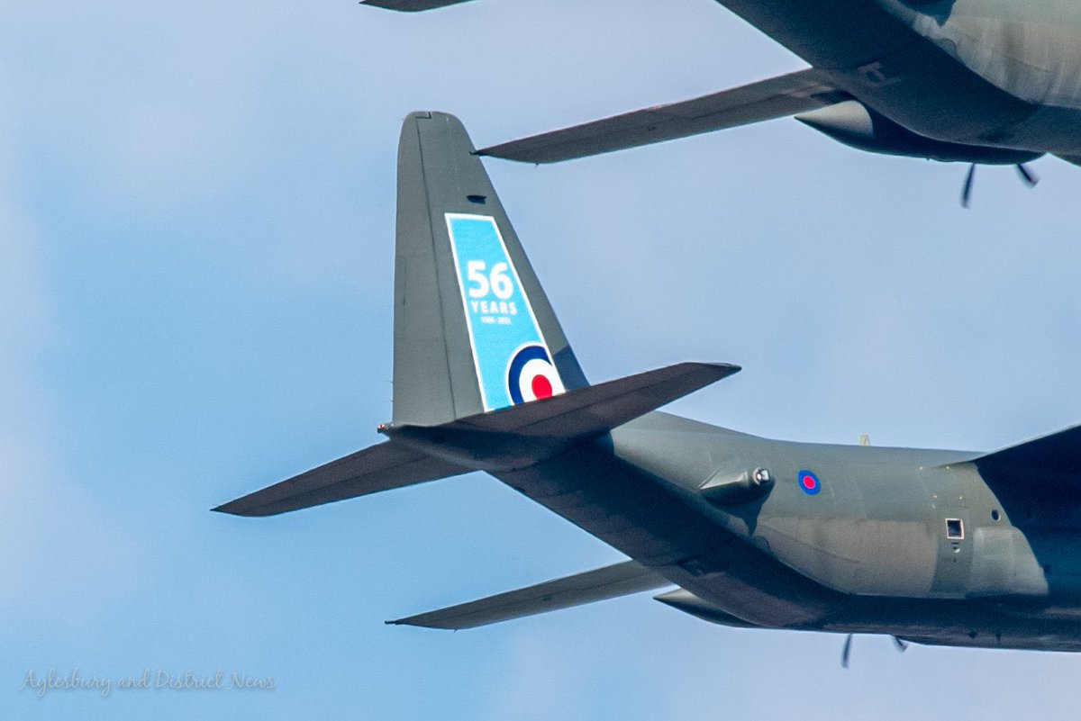 AylesNews's tweet photo. RAF HALTON FAREWELL

A flypast to mark the forthcoming retirement of the Hercules from RAF service took place across all four nations of the United Kingdom on Wed 14 June.
More photos here:
https://t.co/a5jVUgk1Fq

@RAFBrizeNorton #aylesburyvale 
#rafhalton #AvGeek #Hercules https://t.co/qL2LtchXZq