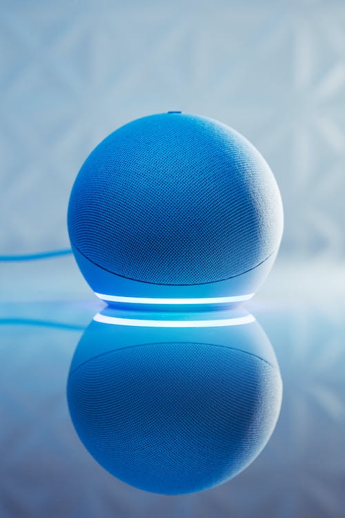 CaregiversMiami's tweet photo. Do you have an #Alexa or other #smarthome device? Here's how they can be used to enhance #aginginplace in Miami. https://t.co/skXzOGm4gZ https://t.co/dpw6QN0kWR