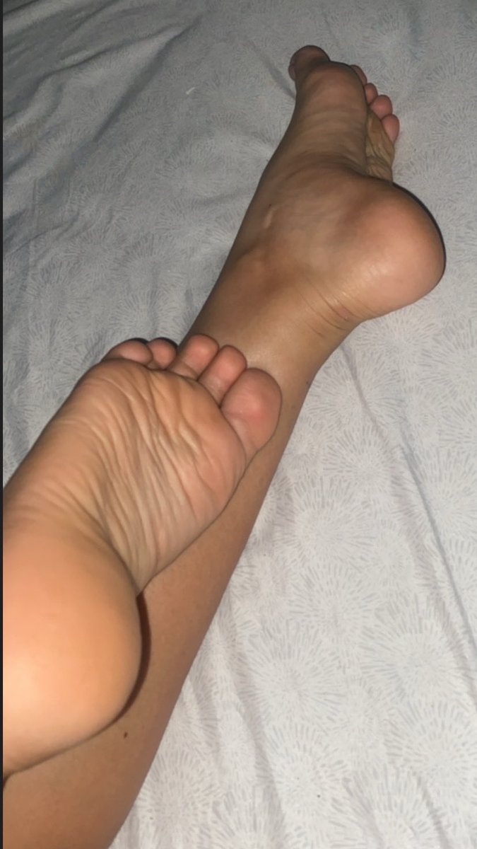 oicior25's tweet photo. Pies lindos y cuidados 🦶🏻✨🤩
#PiesBonitos #feetpicsforsales #feet https://t.co/q2XexEKT3R
