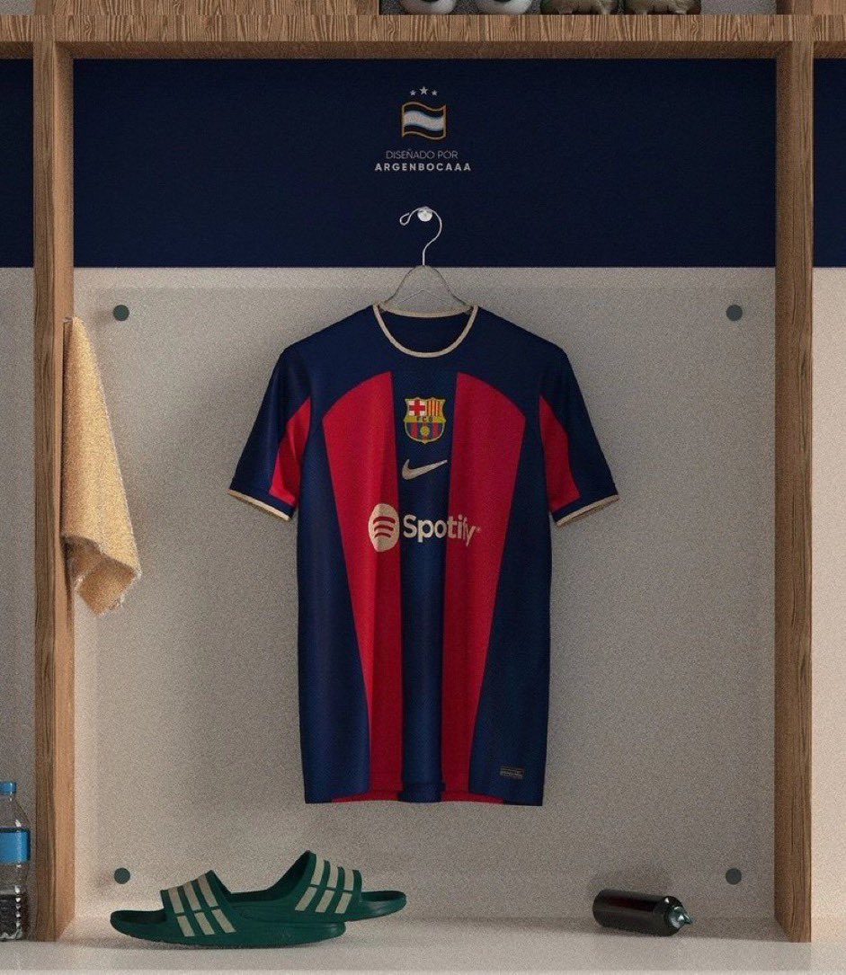 fcb_shaw's tweet photo. Le logo au milieu et les bandes bleues... C'EST JUSTE MAGNIFIQUE https://t.co/HEhbUa02FU