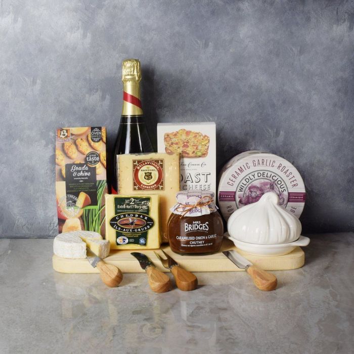 Weddings are joyful, fulfilling, all-out enjoyable events. Help make the bride and grooms special day an even better one. For more: t.ly/IO9I
#weddingday #wedding #bride #groom #couple #makeup #onlinegifts #family #friends #love #wine #giftbaskets #Party  #champagne