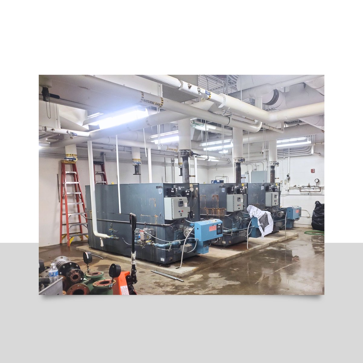 Check out this boiler change out at Skyview High School 👀

Swipe to see the old set up. Got a major facelift!

-

#FacilitiesManagement 
#CommercialHeating
#BoilerUpgrade
#HvacUpgrade 
#IndustrialHeating
#EnergyEfficiency
#BoilerInstallation