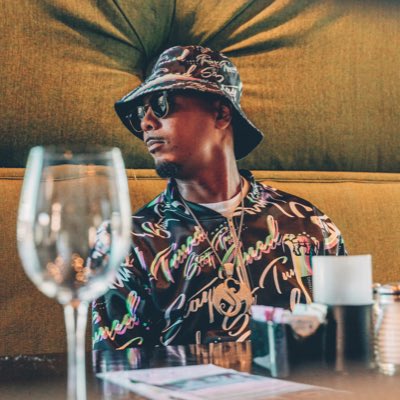 therealJoeyCool's tweet photo. #NewProfilePic https://t.co/oIzpEjyxai