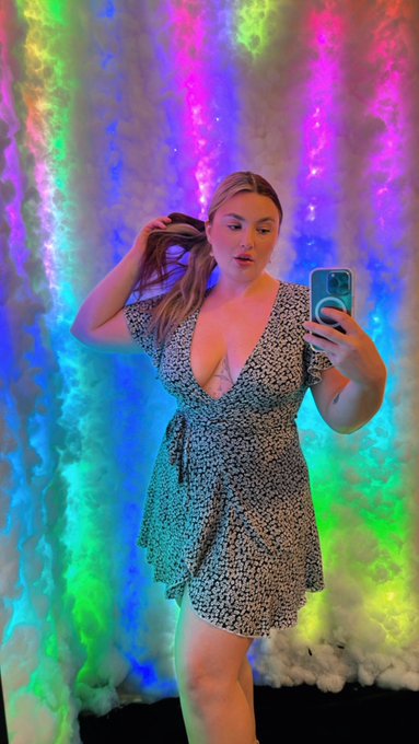 Fuck me https://t.co/ehuzPYyXua<a href="/tag/bbq"class="tags"><span>#bbq</span></a><a href="/tag/poly"class="tags"><span>#poly</span></a><a href="/tag/instagramdown"class="tags"><span>#instagramdown</span></a>