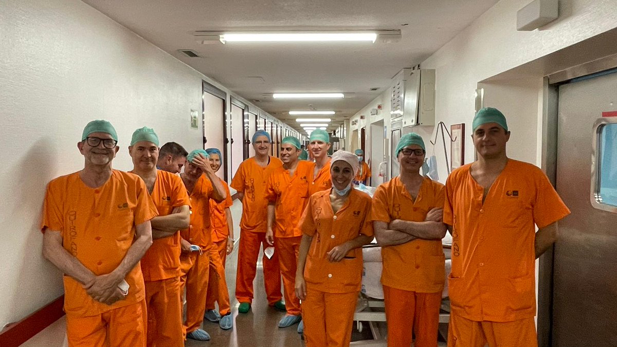 RefluxStop's tweet photo. .@SaludMadrid's Getafe University Hospital hosted six gastro surgeons for a #RefluxStop presentation by Prof. @JoergZehetner. 

The group moved to the OR to view two procedures, performed by Prof. Zehetner &amp; the 2nd by Dr. Alberto Hernández Matías. #ReflujoÁcido #GITwitter #GERD https://t.co/P4yYmFqZwR