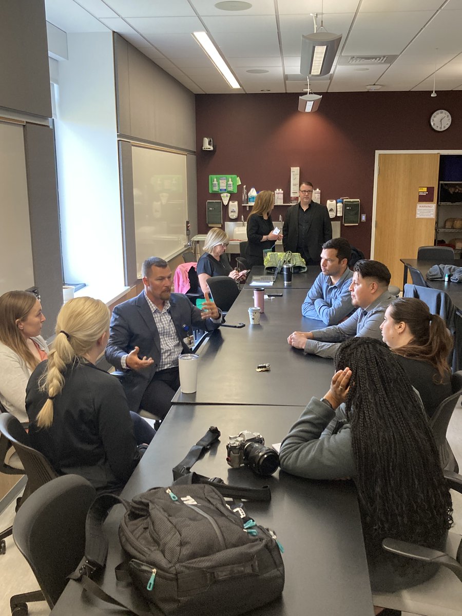 ABEMCert's tweet photo. #HaleyAcademy students are visiting CMU for hands-on training, networking, and lectures. Thank you to the CMU EM residency program for hosting this event!
.
@emresidents @AAEMRSA @ACEPNow @SAEM_RAMS @SAEMonline @CMUniversity @aaeminfo @CORD_EM @EMdoc911 https://t.co/A1ltWWftfz