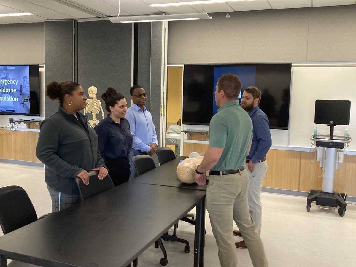 ABEMCert's tweet photo. #HaleyAcademy students are visiting CMU for hands-on training, networking, and lectures. Thank you to the CMU EM residency program for hosting this event!
.
@emresidents @AAEMRSA @ACEPNow @SAEM_RAMS @SAEMonline @CMUniversity @aaeminfo @CORD_EM @EMdoc911 https://t.co/A1ltWWftfz