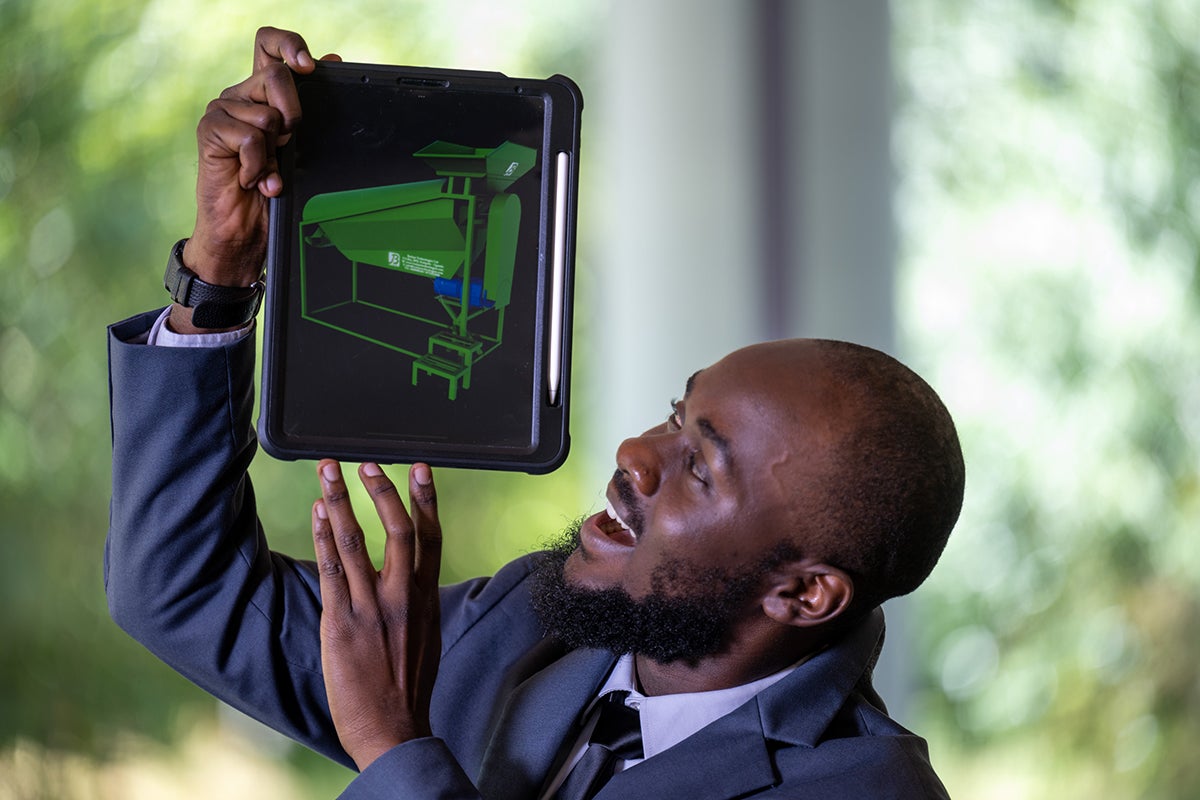 CA&ES, UC Davis (@ucdaviscaes) on Twitter photo Congratulations to <a href="/UCDavisPlants/">UCDavisPlants</a> Ph.D. candidate Ismael Mayanja, co-founder of Badaye Technologies Ltd. in Uganda, for winning two $10K Big Bang! Business Competition awards for developing a prototype that efficiently cleans maize! spr.ly/6017OLnsT Congratulations to <a href="/UCDavisPlants/">UCDavisPlants</a> Ph.D. candidate Ismael Mayanja, co-founder of Badaye Technologies Ltd. in Uganda, for winning two $10K Big Bang! Business Competition awards for developing a prototype that efficiently cleans maize! spr.ly/6017OLnsT